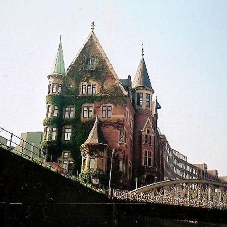 Pension Am Rathaus Hamburgo Exterior foto